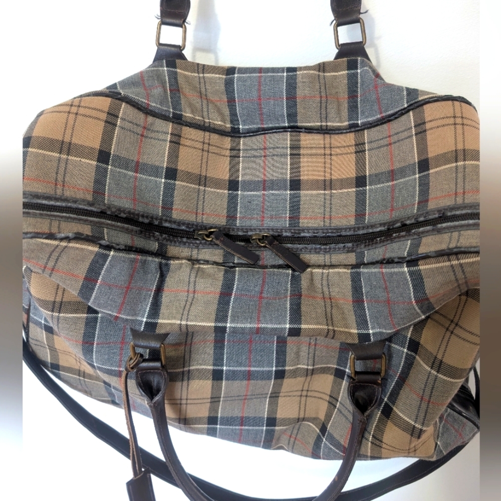 Barbour Vintage Overnight Weekender Zipper Duffle Bag in Dress Tartan - Picture 13 of 14